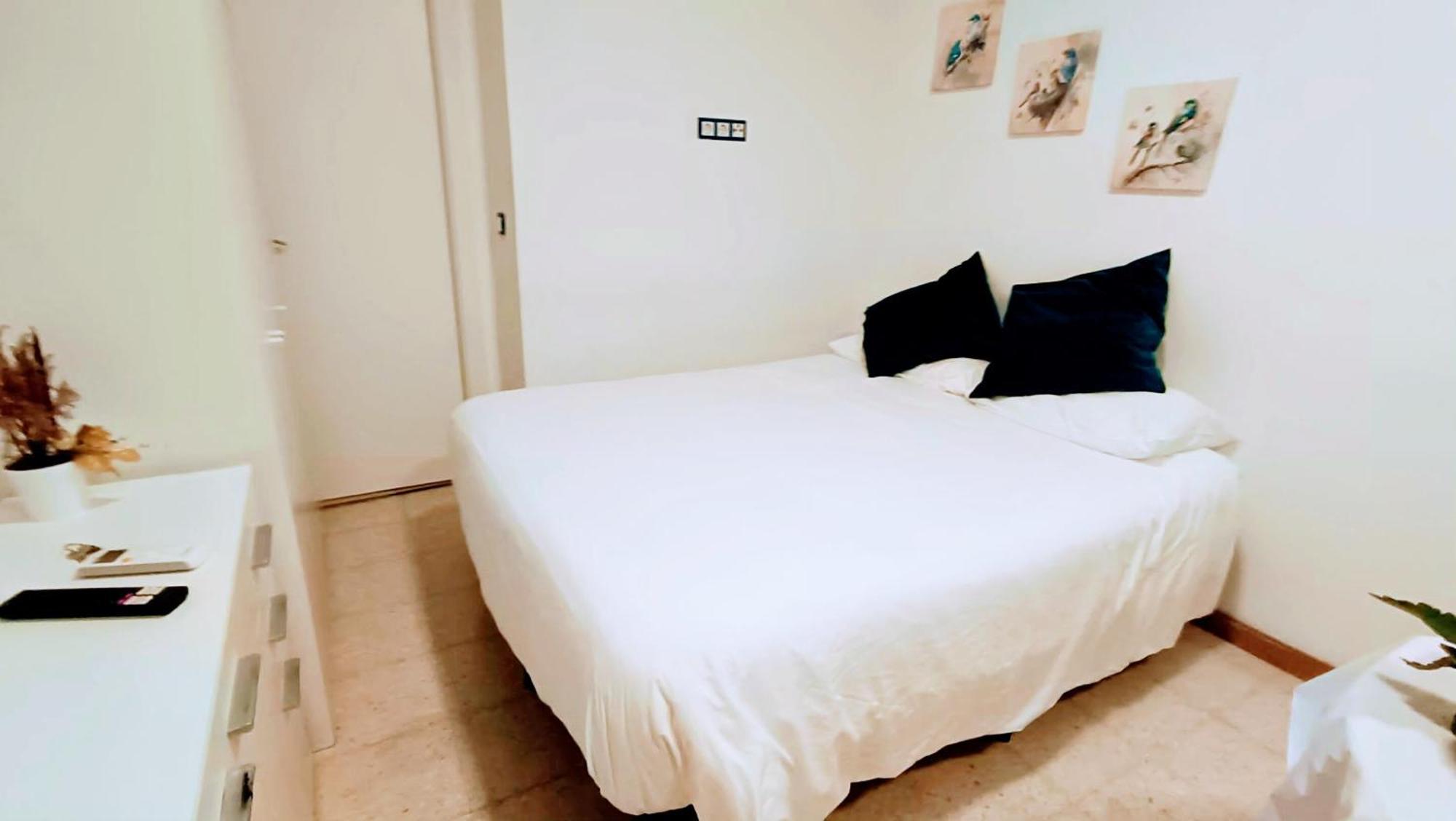Hostal Estudios Badalona Exterior foto