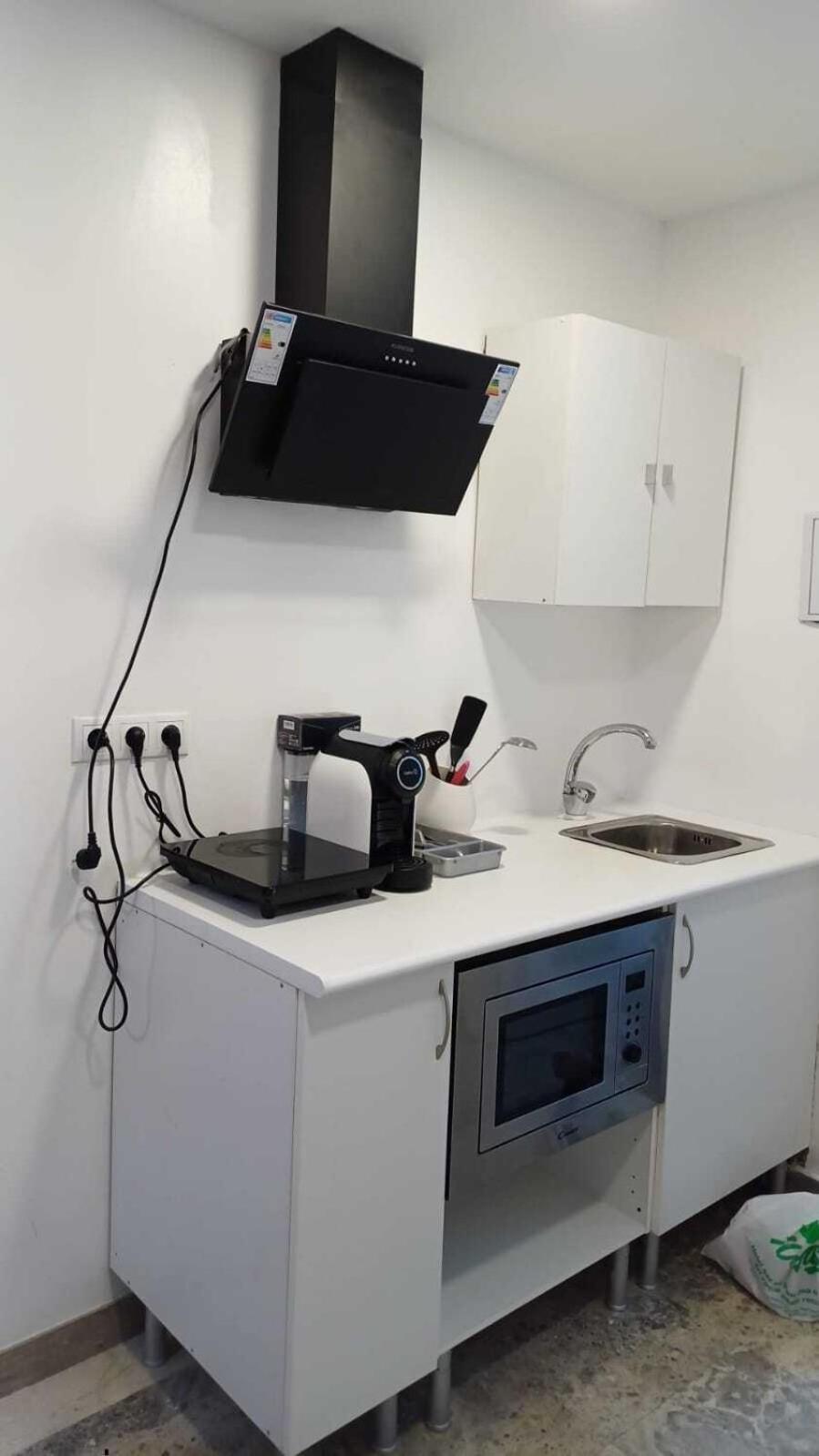 Hostal Estudios Badalona Zimmer foto